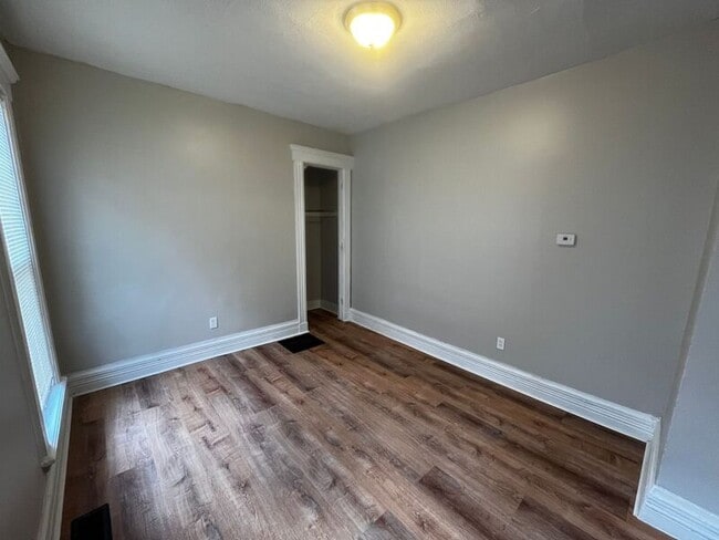 Building Photo - 14 Beechwood St