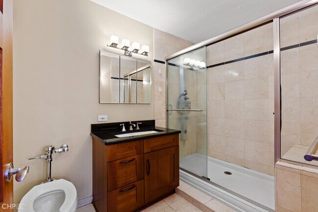 Building Photo - 330 W Diversey Pkwy