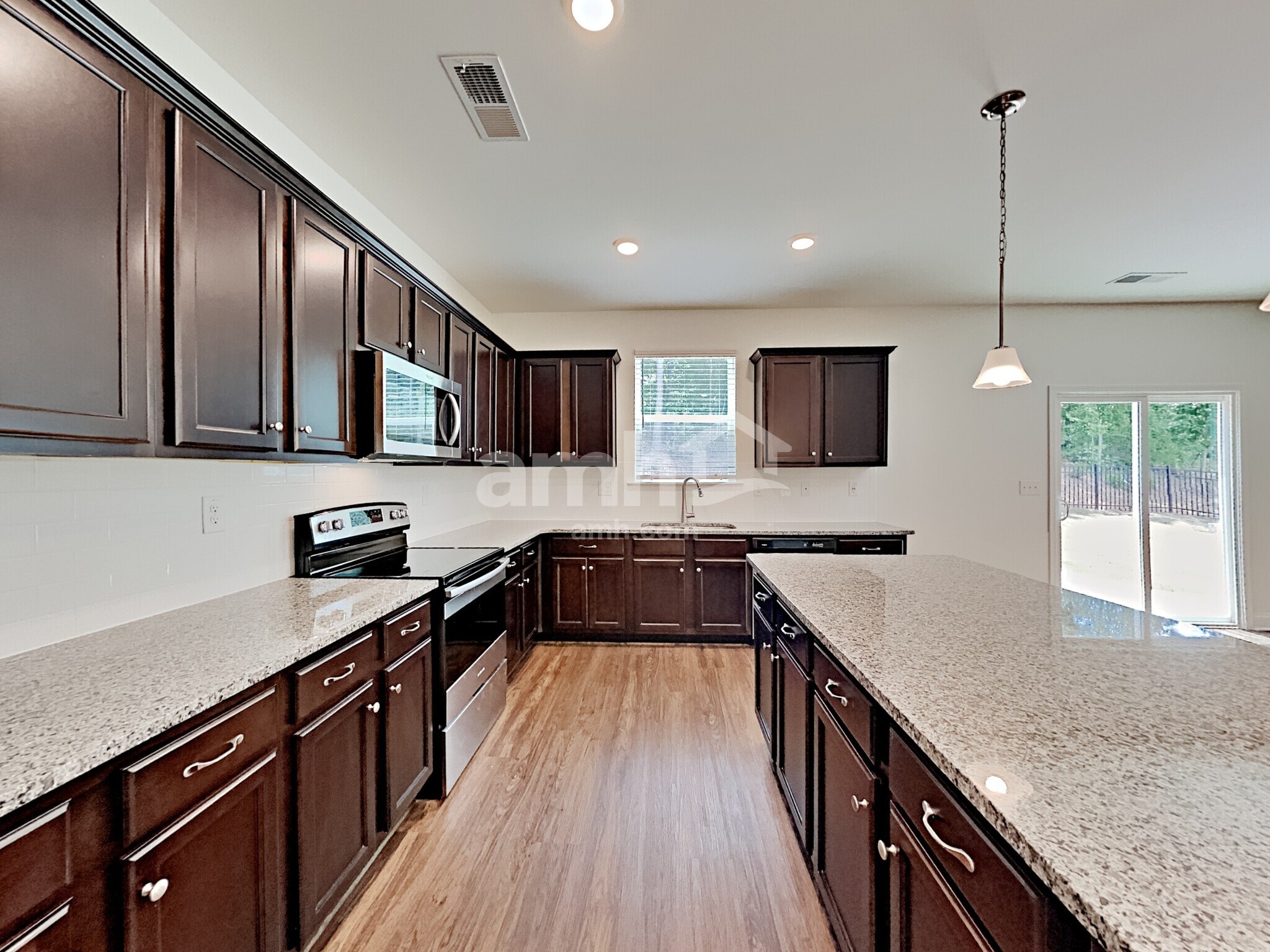 Building Photo - 1920 Brook Enclave Trail