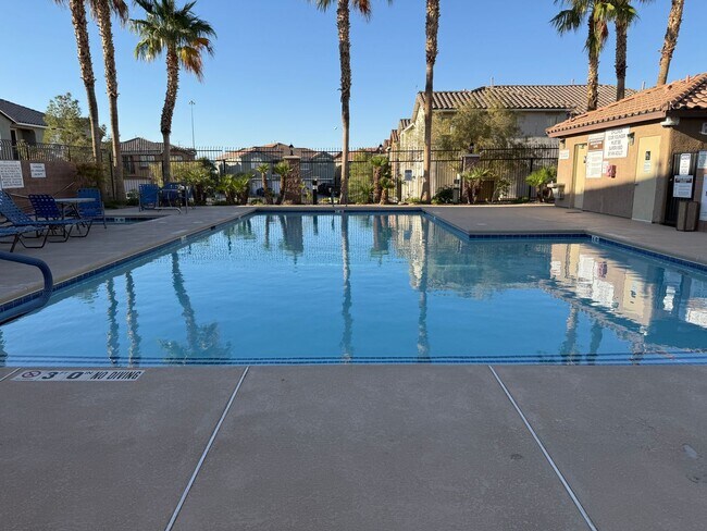 Building Photo - Cute Two Story Gated Townhome In Trilogy!