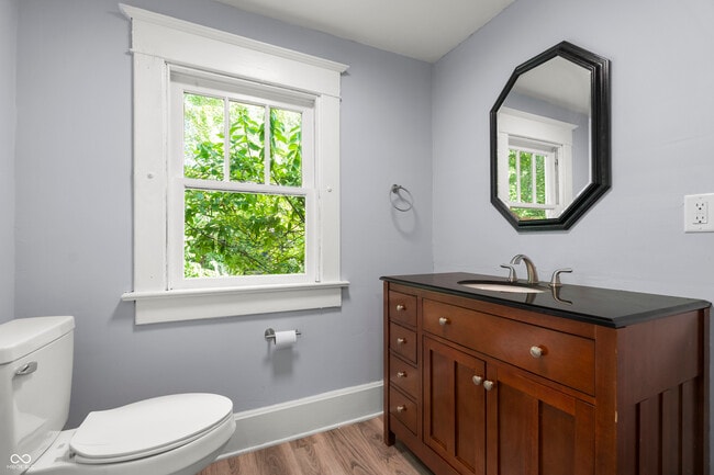 Building Photo - 2330 E 16th St