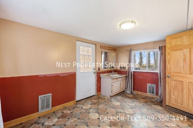 Building Photo - 16388 Rd I NE