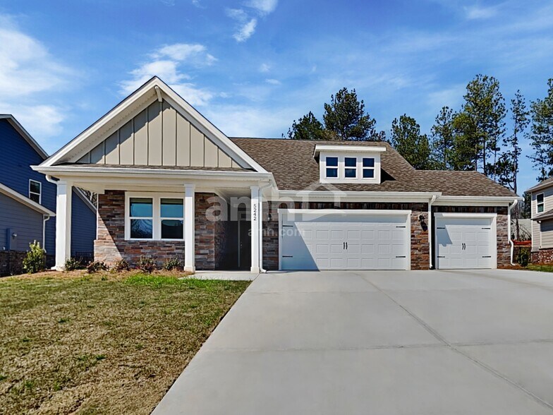 Primary Photo - 5242 Blue Mountain Dr