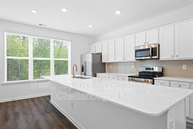 Building Photo - 4154 Tillie Cir