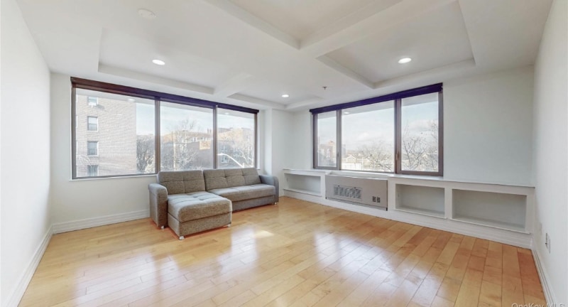 Building Photo - 64-05 Yellowstone Blvd