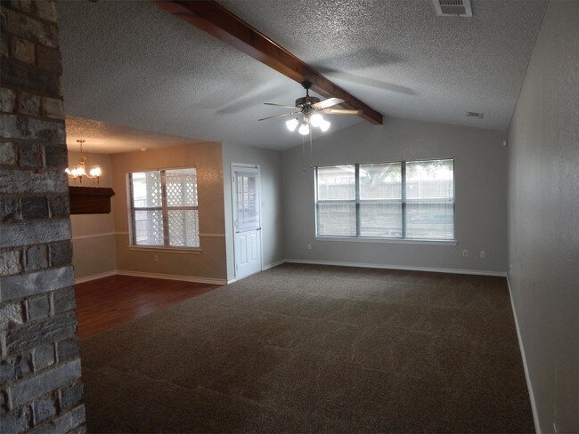 Building Photo - 4503 River Oaks Dr