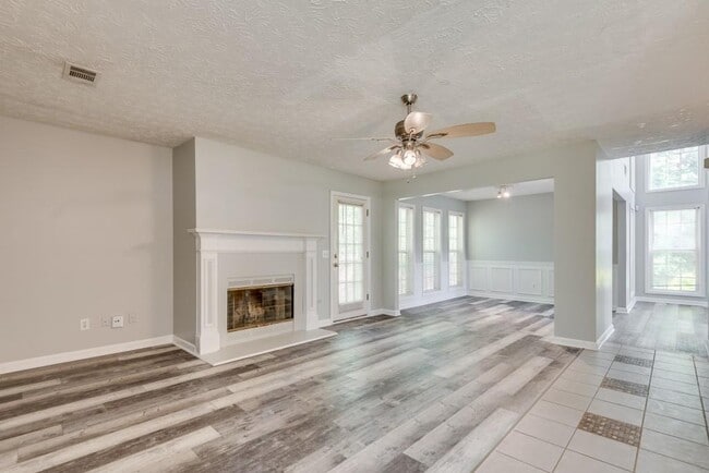 Building Photo - 3625 Palisade Park Dr