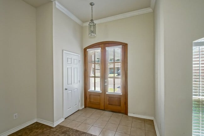 Building Photo - 26267 Avoyelles Ave