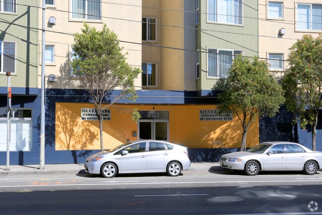 Building Photo - Silver Park Apartments