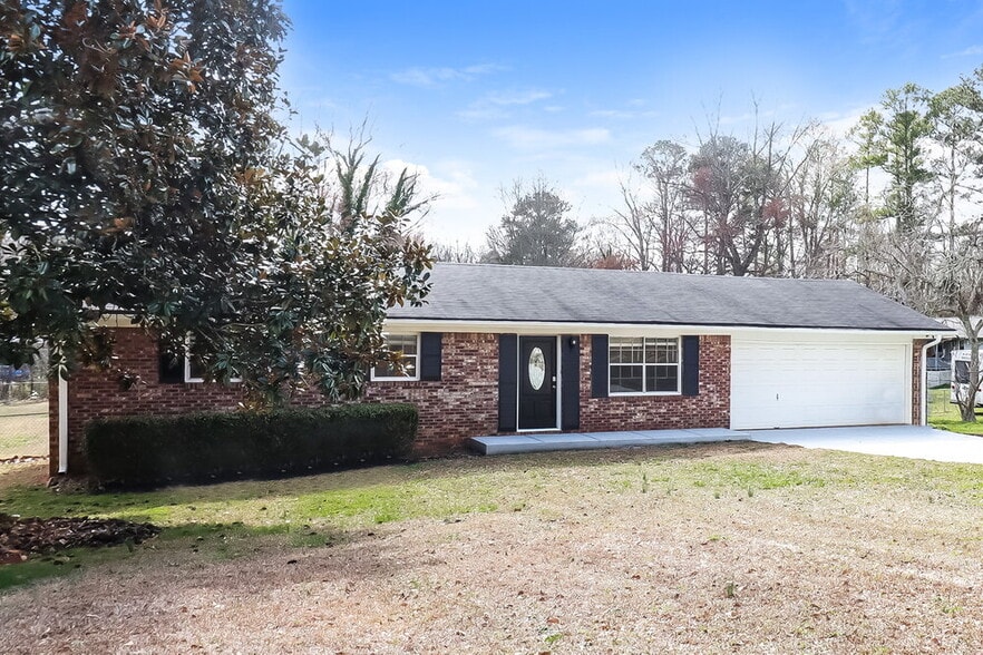 Building Photo - 2851 Britt Dr