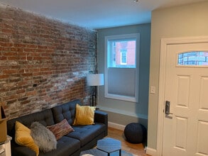 Building Photo - 39 Geneva St