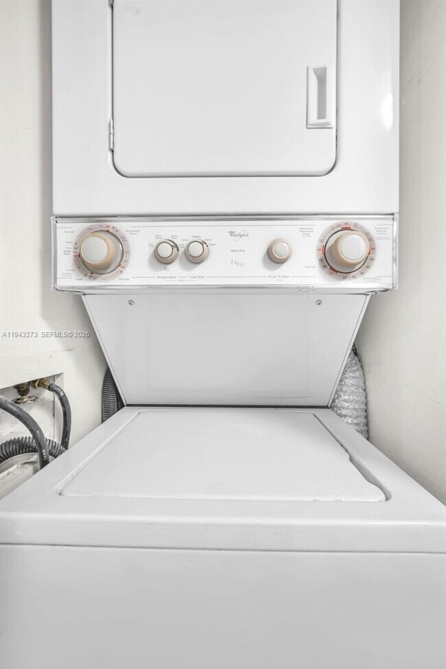 Building Photo - 1618 NW 81st Way