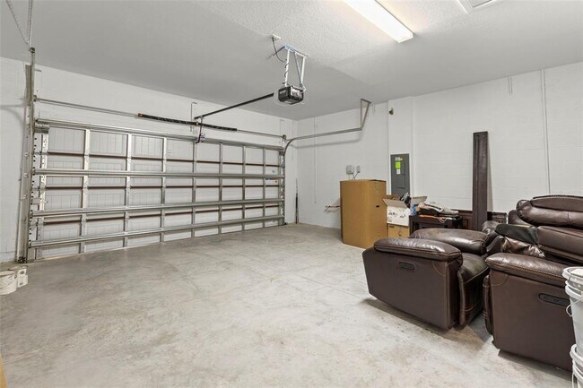 Building Photo - 6703 Michael Favor Wy