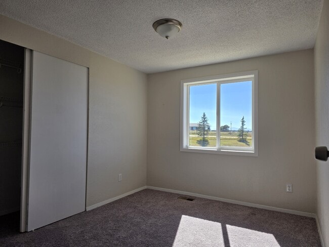 Building Photo - 6526 Arrowhead Trail