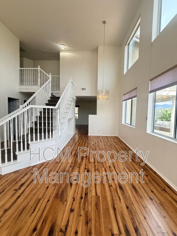 Building Photo - 20 Tumbleweed St