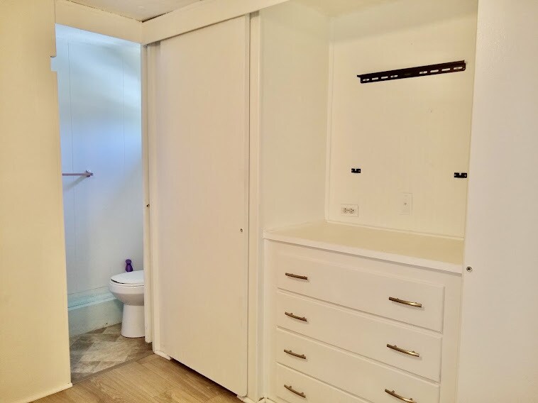 Building Photo - 117 Lucy Ln