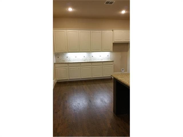 Building Photo - 466 Loma Alta Dr