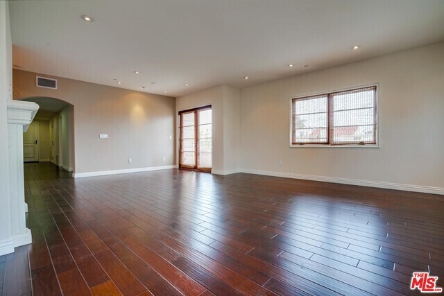 Building Photo - 10707 Missouri Ave