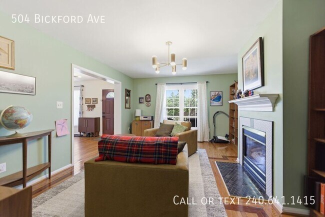 Building Photo - 504 Bickford Ave