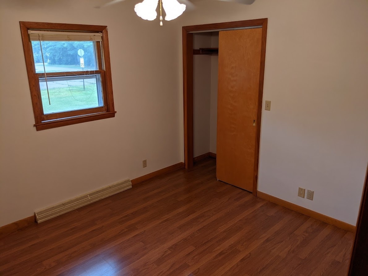 2nd bedroom - 705 Taylor St