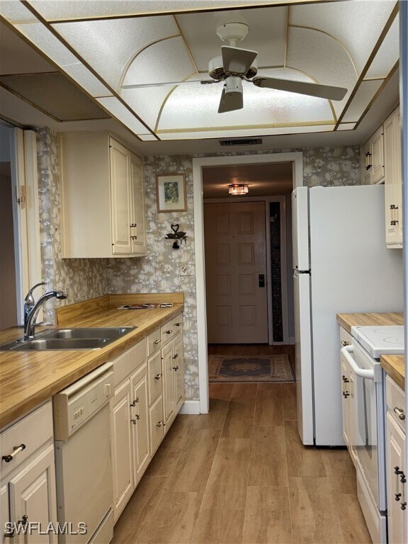 Building Photo - 15 Bluebill Ave