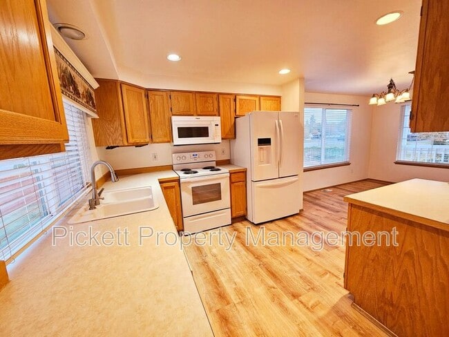 Building Photo - 1181 Landover Pl