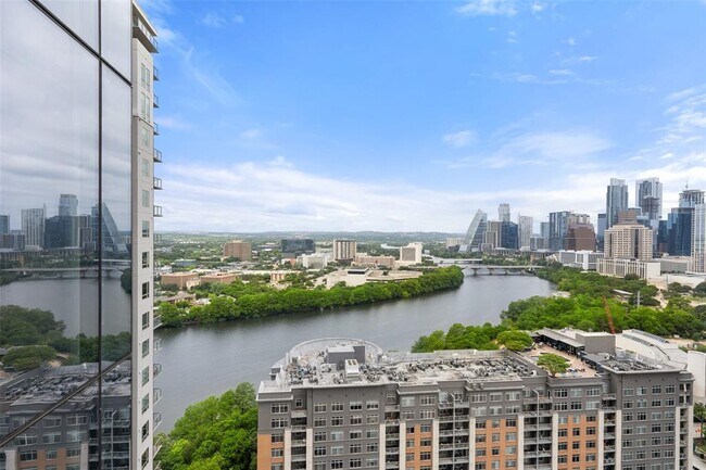 Building Photo - 44 East Ave