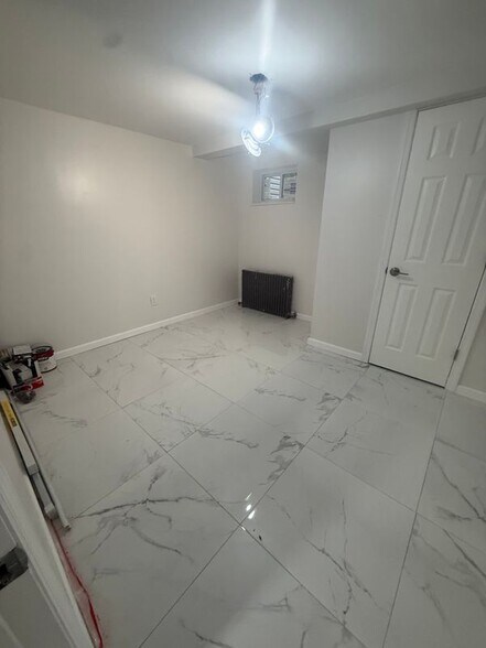 Building Photo - 61 Forest Rd