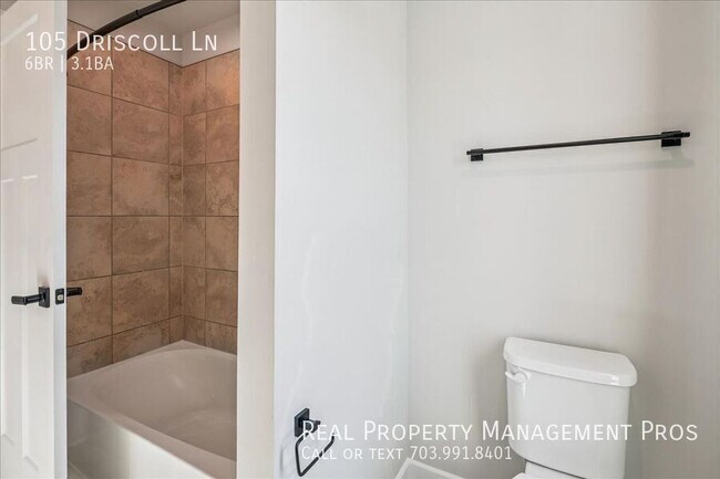 Building Photo - 105 Driscoll Ln