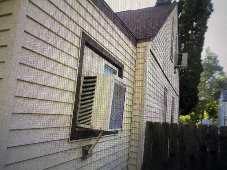 Building Photo - 68 N Edith St