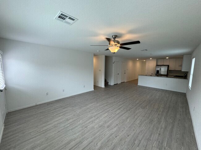 Building Photo - 949 Barbarosa Rd