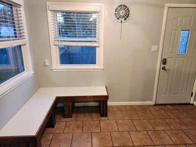 Building Photo - 4001 36th Pl