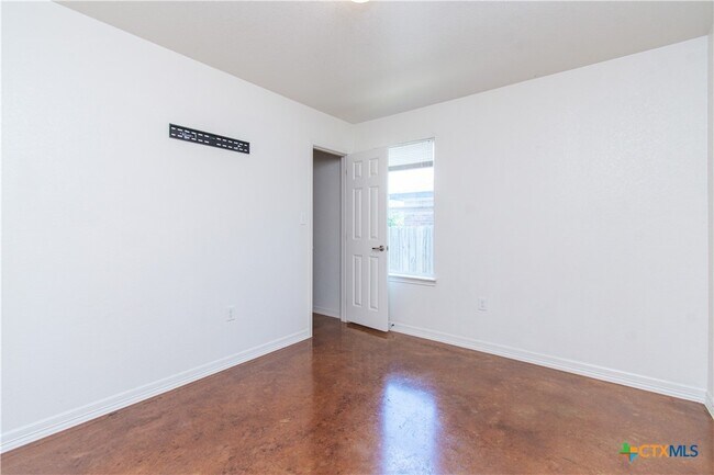 Building Photo - 3104 Baldwin Loop