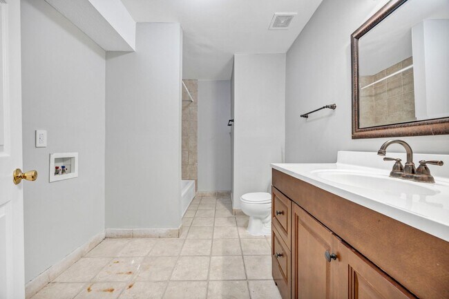 Building Photo - cpg2