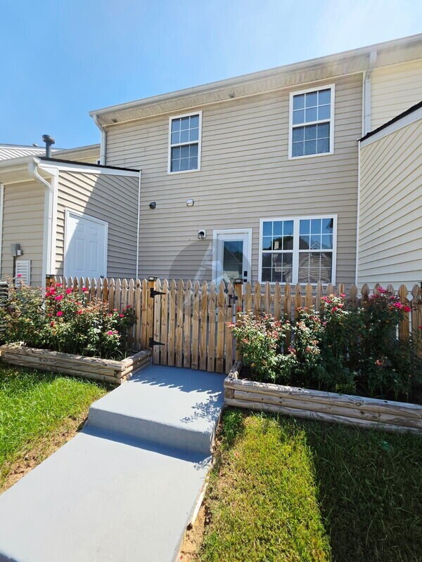 Building Photo - 4709 Liberty Square Dr