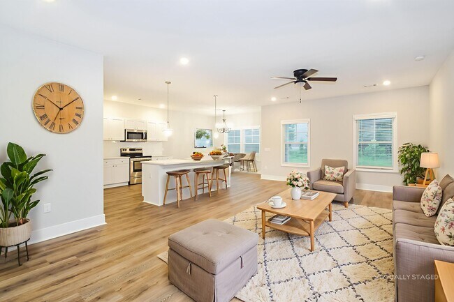 Building Photo - 1007 Autumns Wood Cir E