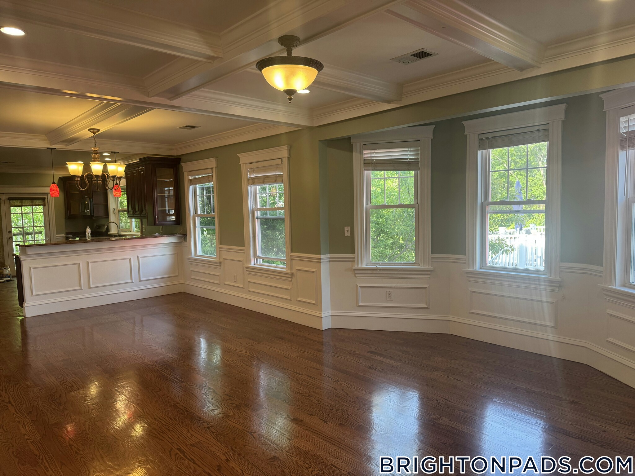 Building Photo - 127 Nonantum St