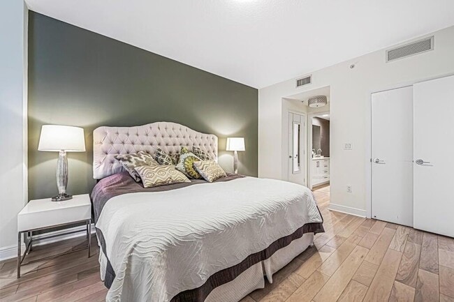 Building Photo - 550 Okeechobee Blvd