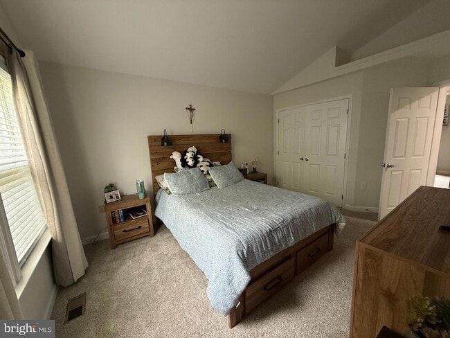 Building Photo - 305 Crosswinds Dr