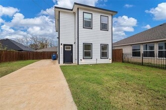 Building Photo - 5000 Linder Ave