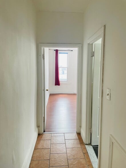 hall way - 1418 Wolf St