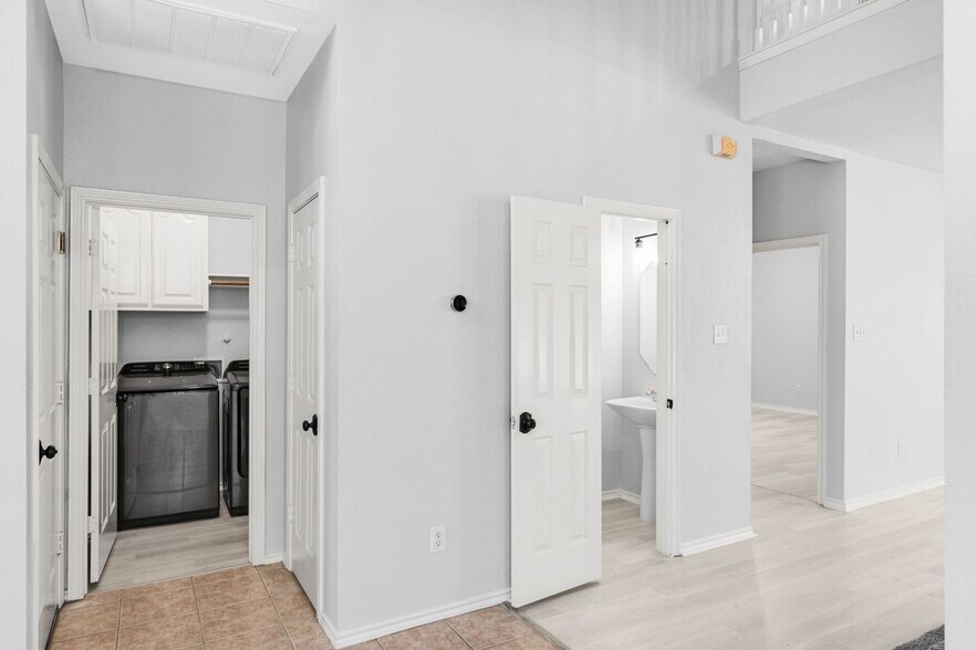 Building Photo - 5200 St Croix Ln