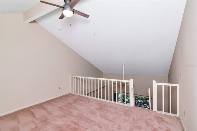 Building Photo - 320 Island Way