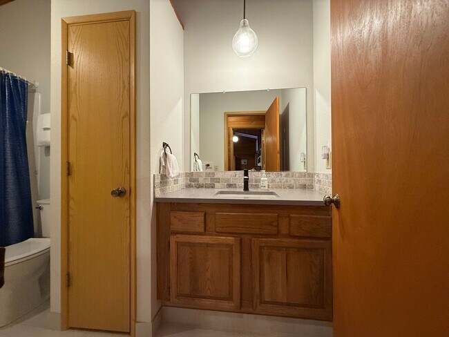 Building Photo - Furnished Riverfront Cabin on the Spring River – 4 Bedrooms, 3 Bathrooms 2,300 sq. ft. | Fully Fu...