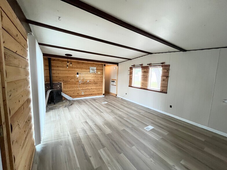Building Photo - 44 Redrock Dr