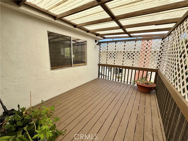 Building Photo - 190 Costa Mesa St