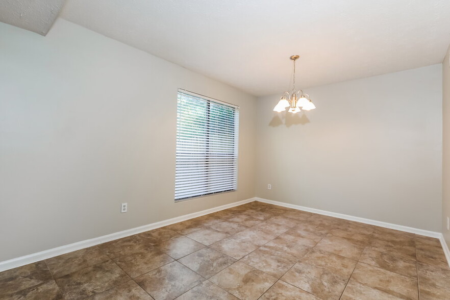 Building Photo - 8754 Edenton Way