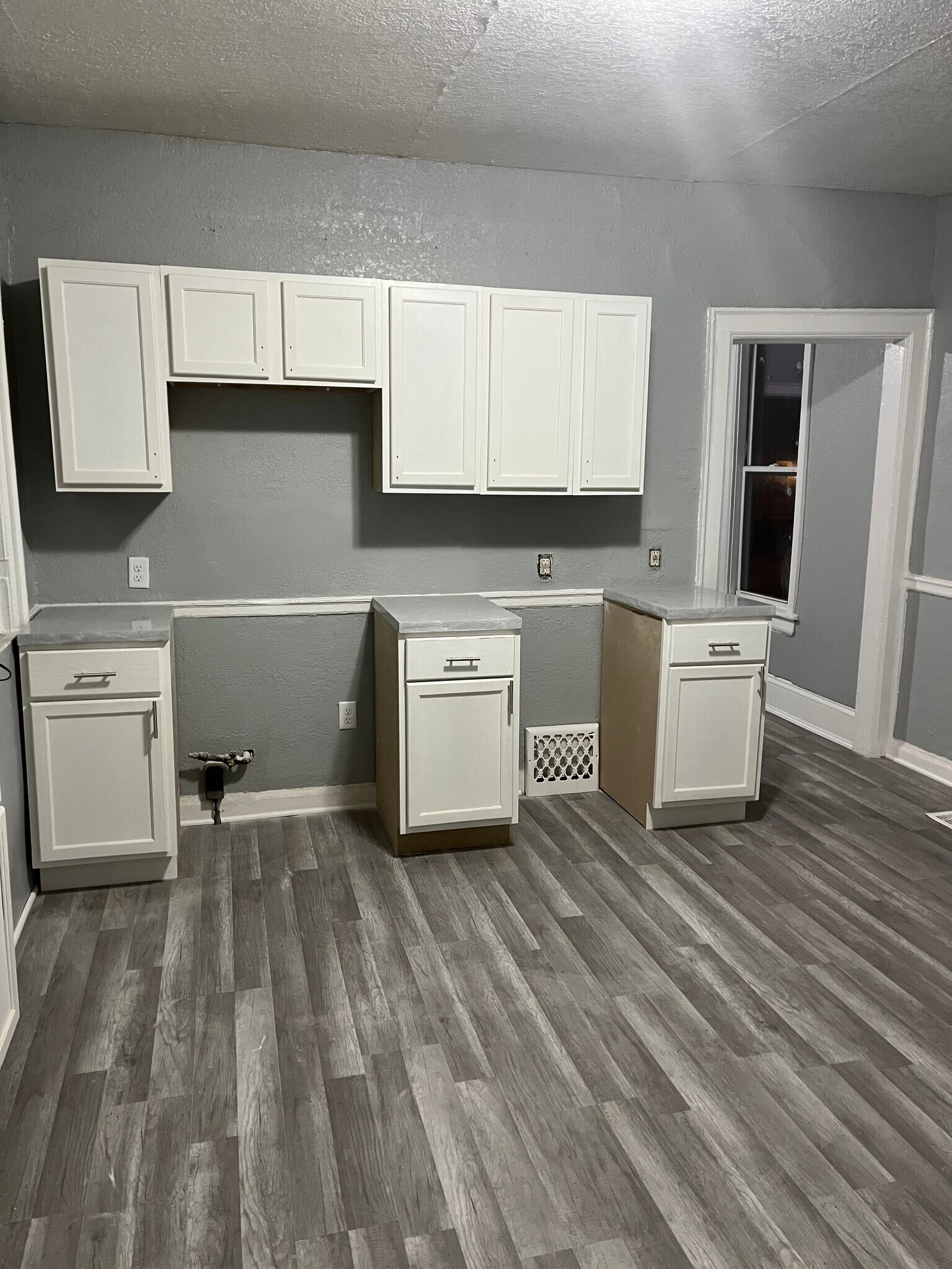 Building Photo - 1829 W Wright St