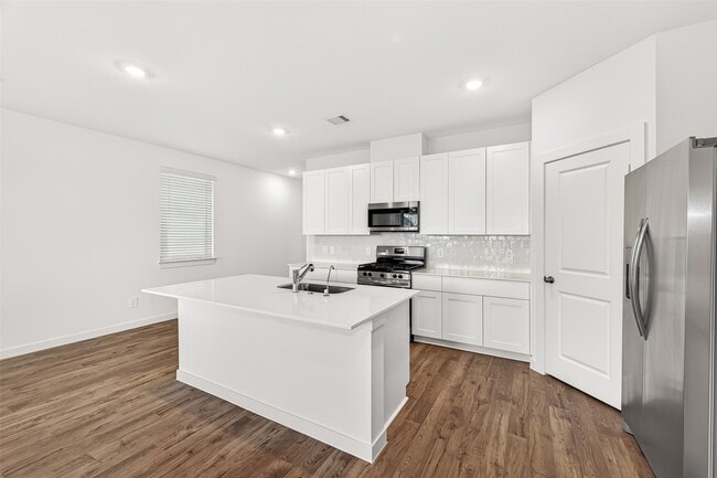 Building Photo - 3523 Adelie Ln