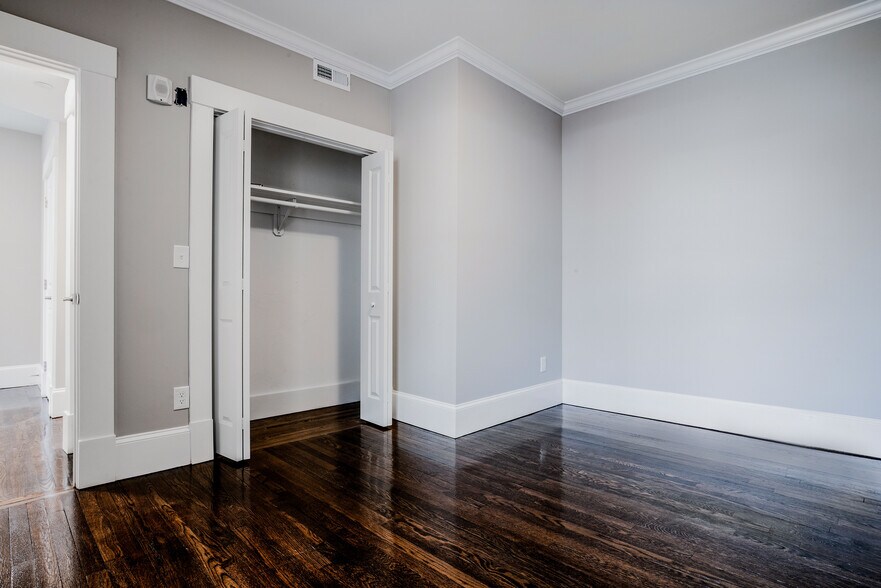 Building Photo - 53 Strathmore Rd